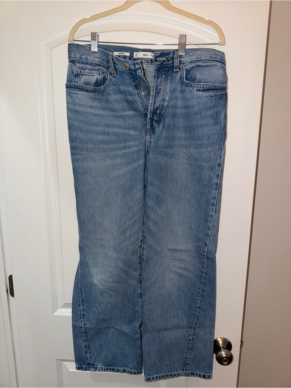 Mango Blue Straight-Leg Jeans - Classic Denim